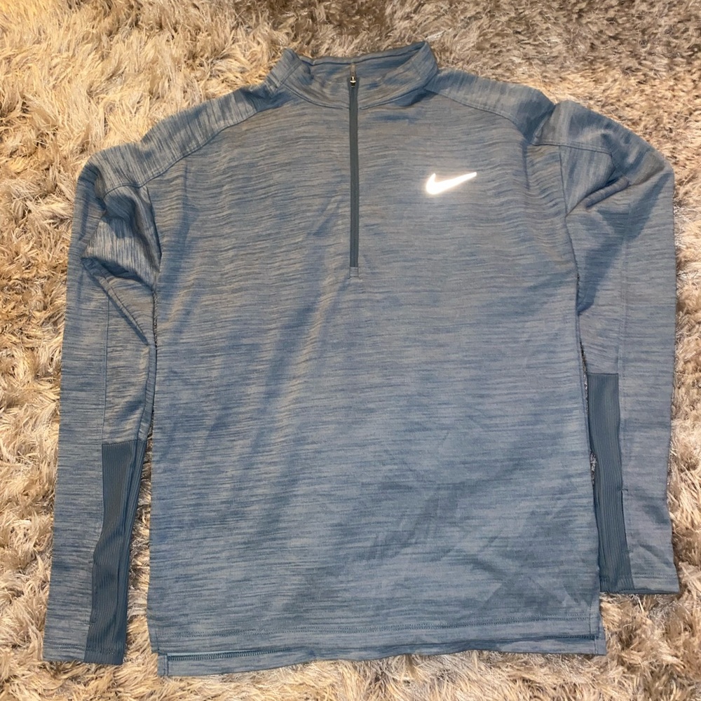 Womens Nike pullover